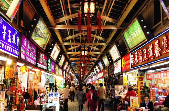 Mga resulta ng larawan para sa Huaxi Street Night Market, Wanhua, Taiwan"