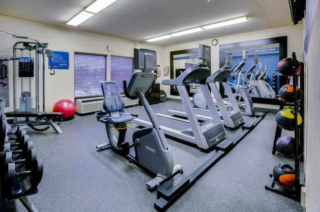 Best offers for HAMPTON INN PITTSBURGH-AIRPORT Coraopolis